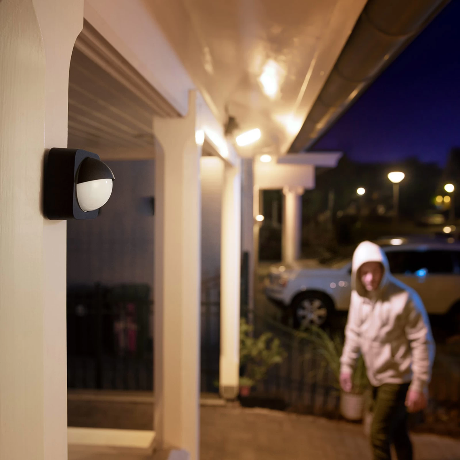 Philips Hue Outdoor Sensor Bewegungsmelder – Bild 2